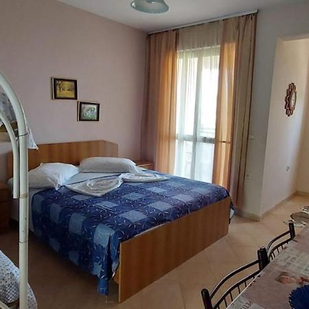 Villa Madani Durres Exterior photo